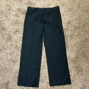 Men’s Nike golf pants dry fit size medium 34×32